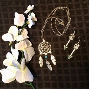 Dreamcatcher Necklace & Arrow Earrings-NWOT